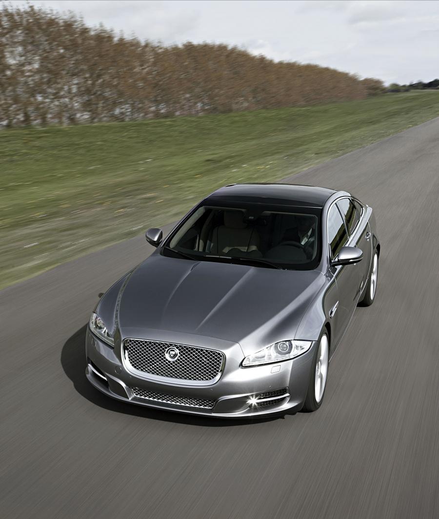  Jaguar XJ 2009 года  (фото 101 из 142)